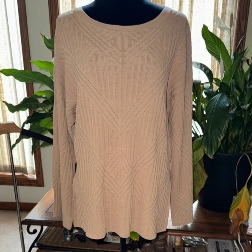 Adrienne Landau Cream Tan Crew Neck Sweater with Textured Knit